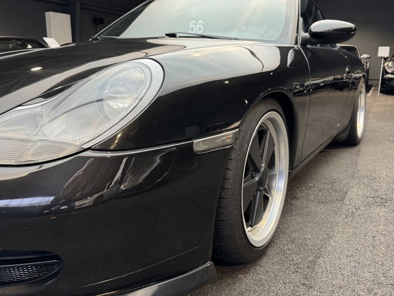 Porsche 996 Carrera