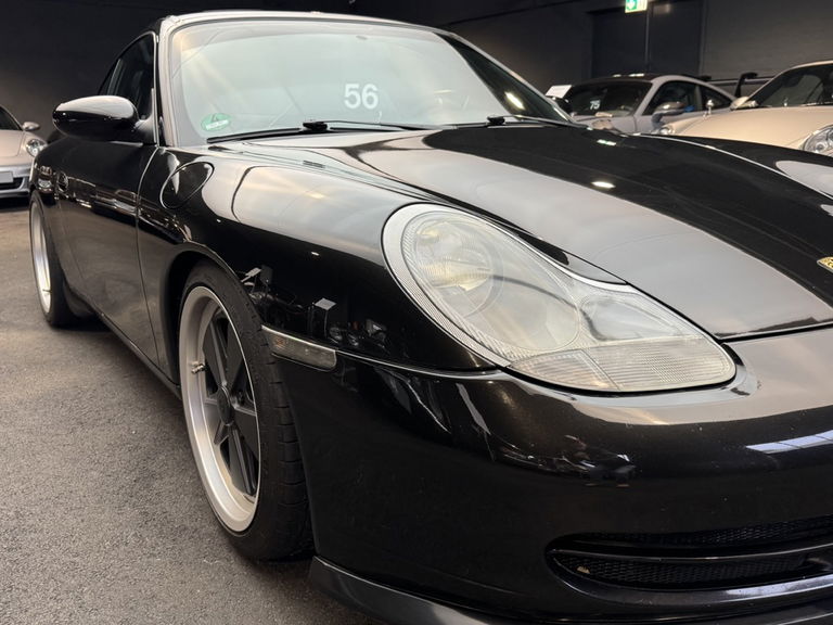 Porsche 996 Carrera