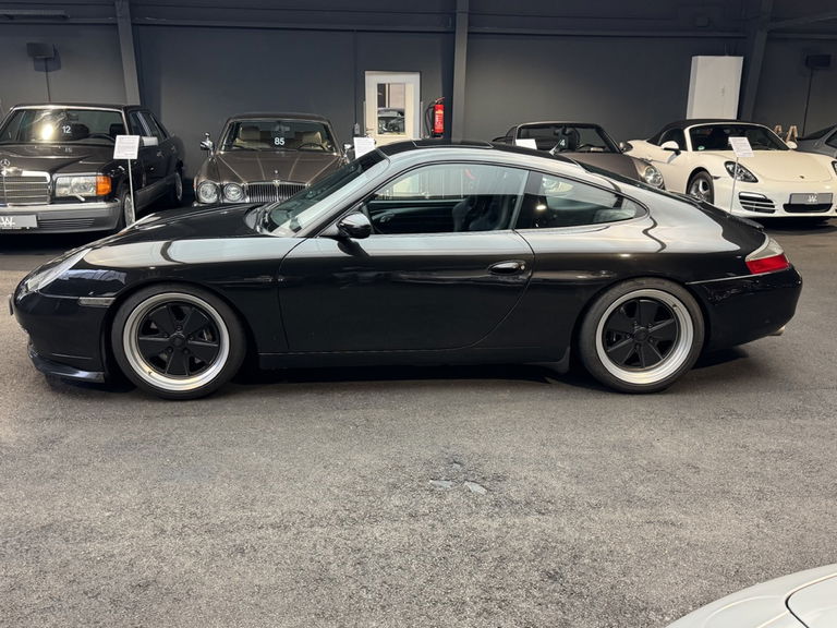 Porsche 996 Carrera