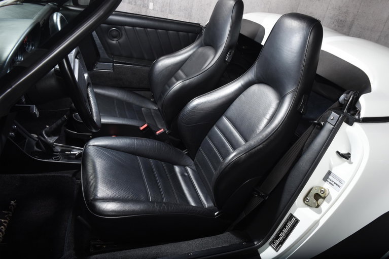 Porsche 911 Carrera 3.2 Speedster (US)
