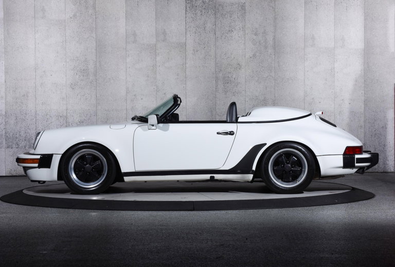 Porsche 911 Carrera 3.2 Speedster 