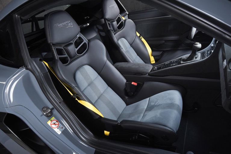 Porsche 718 Cayman GT4 RS