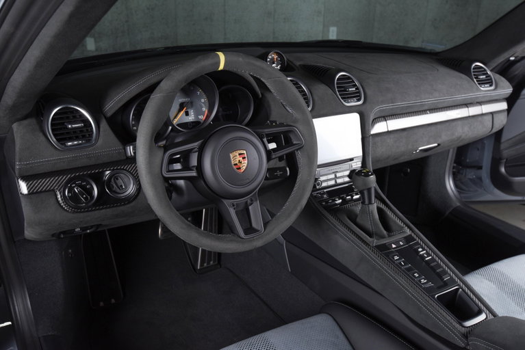 Porsche 718 Cayman GT4 RS