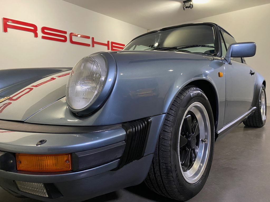 Porsche 911 Carrera 3.2