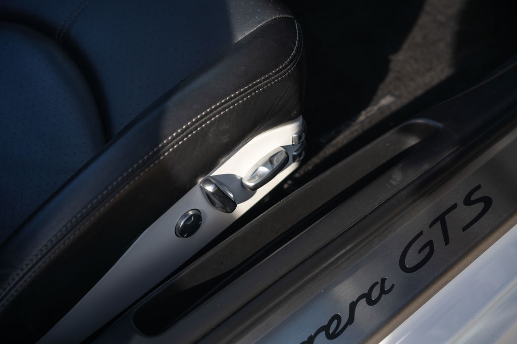 Porsche 997.2 Carrera GTS