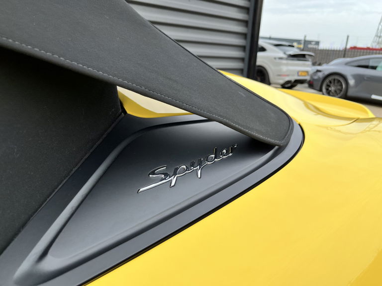 Porsche 981 Boxster Spyder