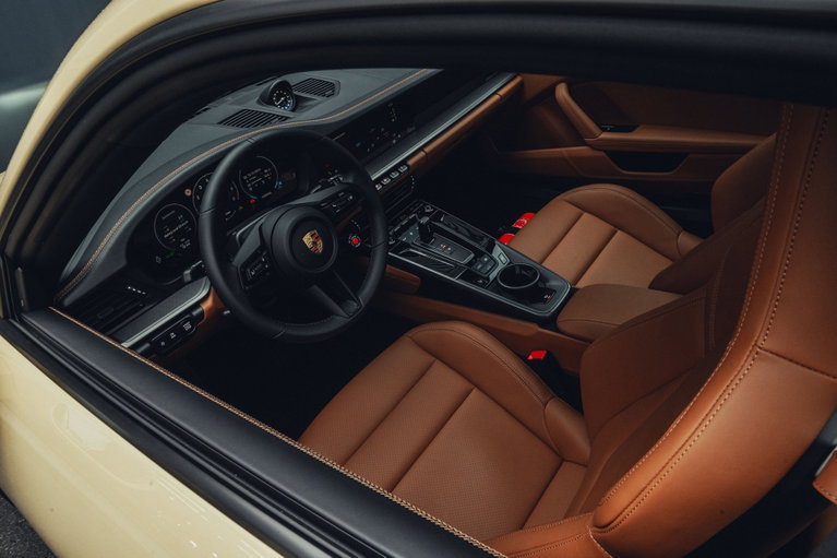 Porsche 992.2 Carrera