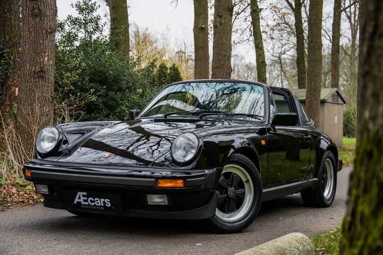 Porsche 911 Carrera 3.2