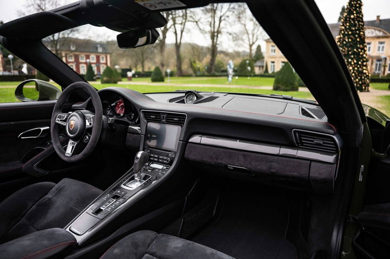 Porsche 991.2 Carrera GTS