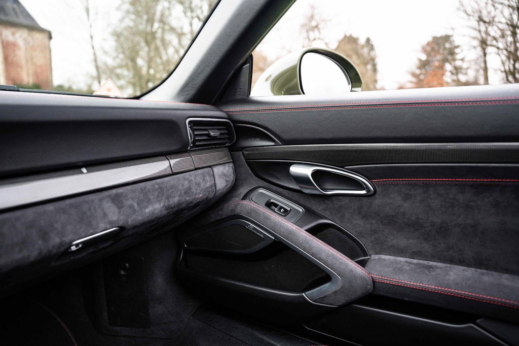 Porsche 991.2 Carrera GTS