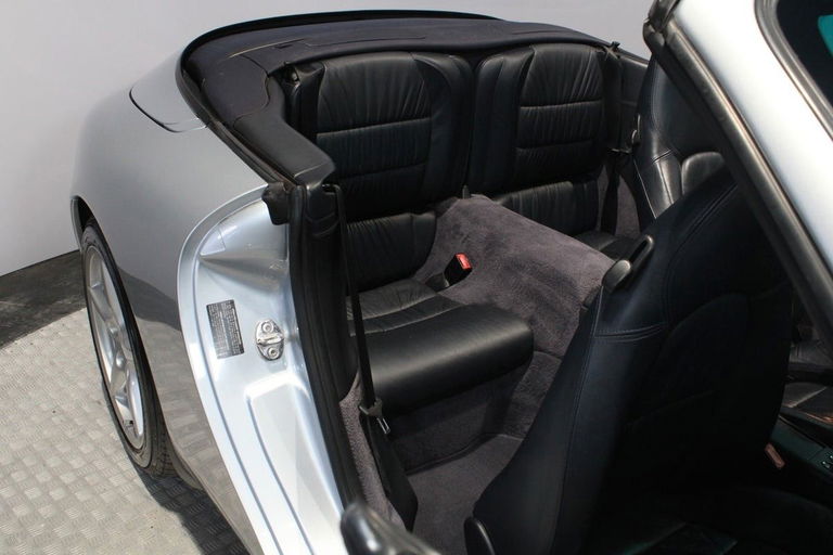 Porsche 996 Carrera 4