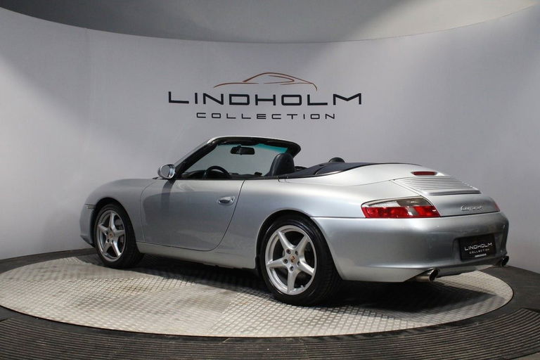 Porsche 996 Carrera 4