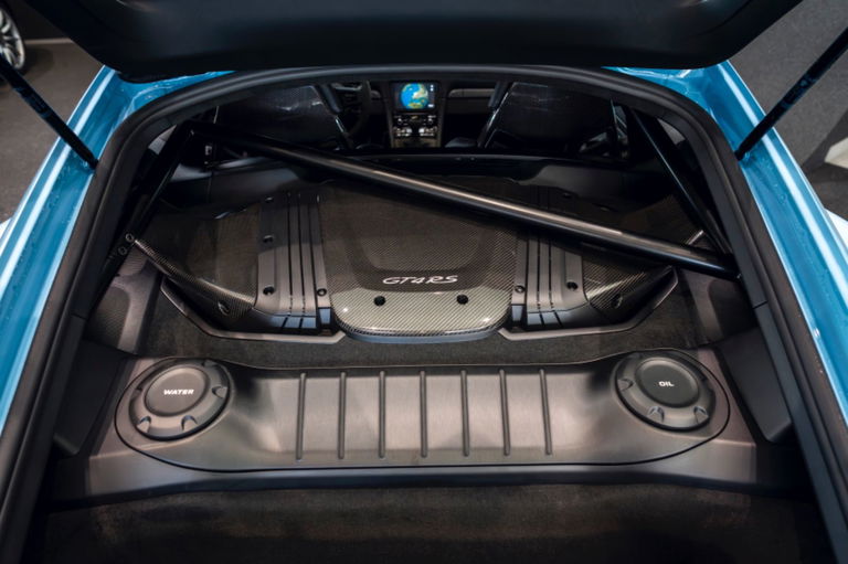 Porsche 718 Cayman GT4 RS