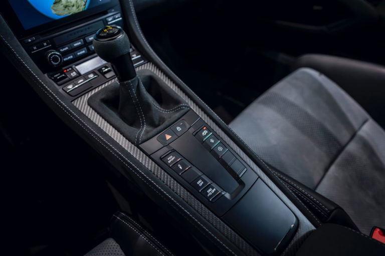 Porsche 718 Cayman GT4 RS