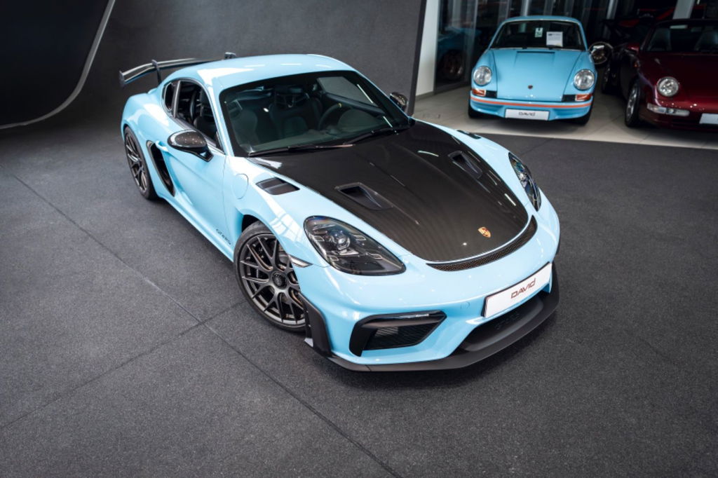 Porsche 718 Cayman GT4 RS