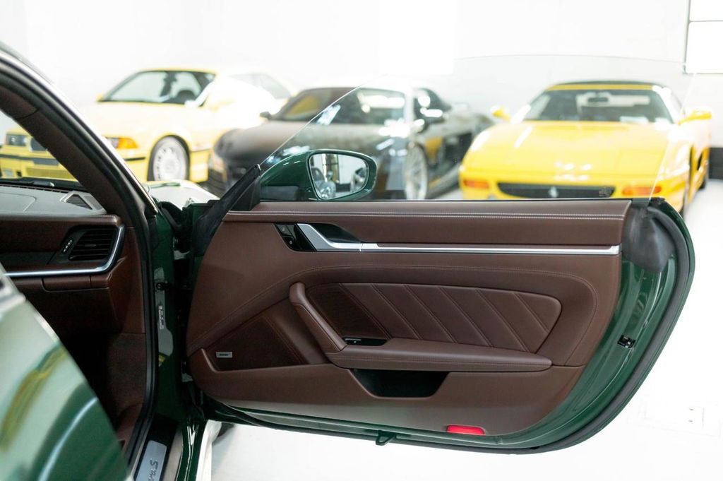 Porsche 992 Carrera S