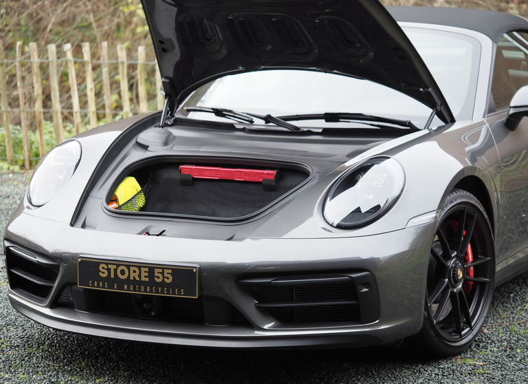 Porsche 992 Targa 4 GTS