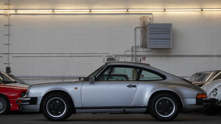 Porsche 911 Carrera 3.2