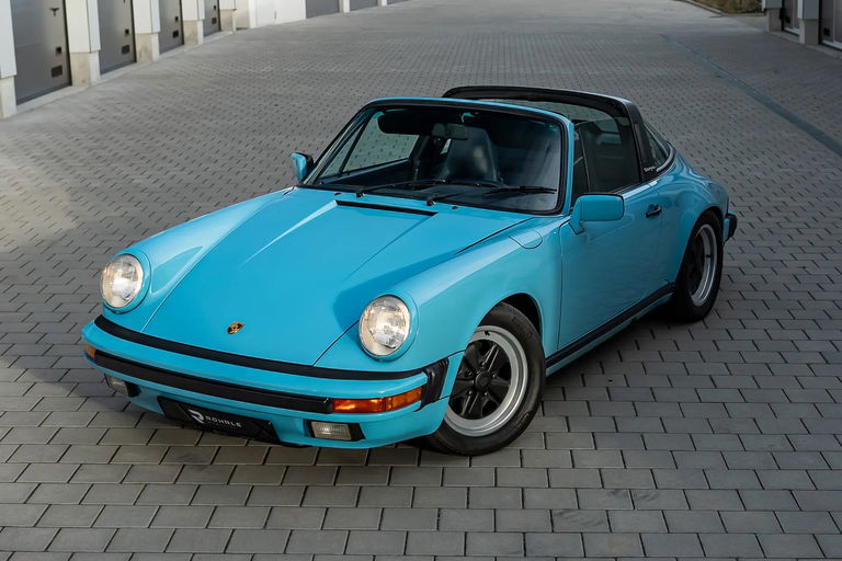 Porsche 911 Carrera 3.2 
