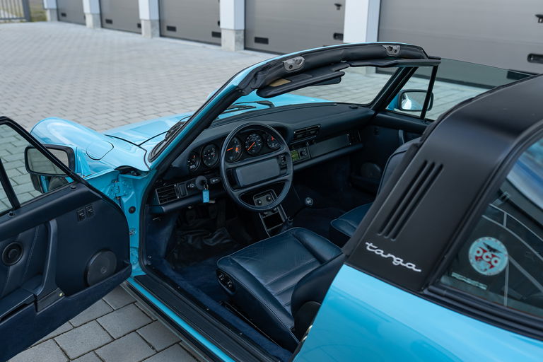 Porsche 911 Carrera 3.2 (US)