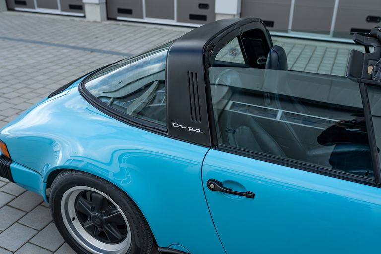 Porsche 911 Carrera 3.2 (US)