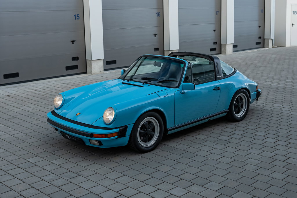 Porsche 911 Carrera 3.2 (US)