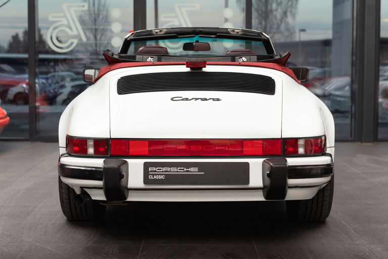 Porsche 911 Carrera 3.2