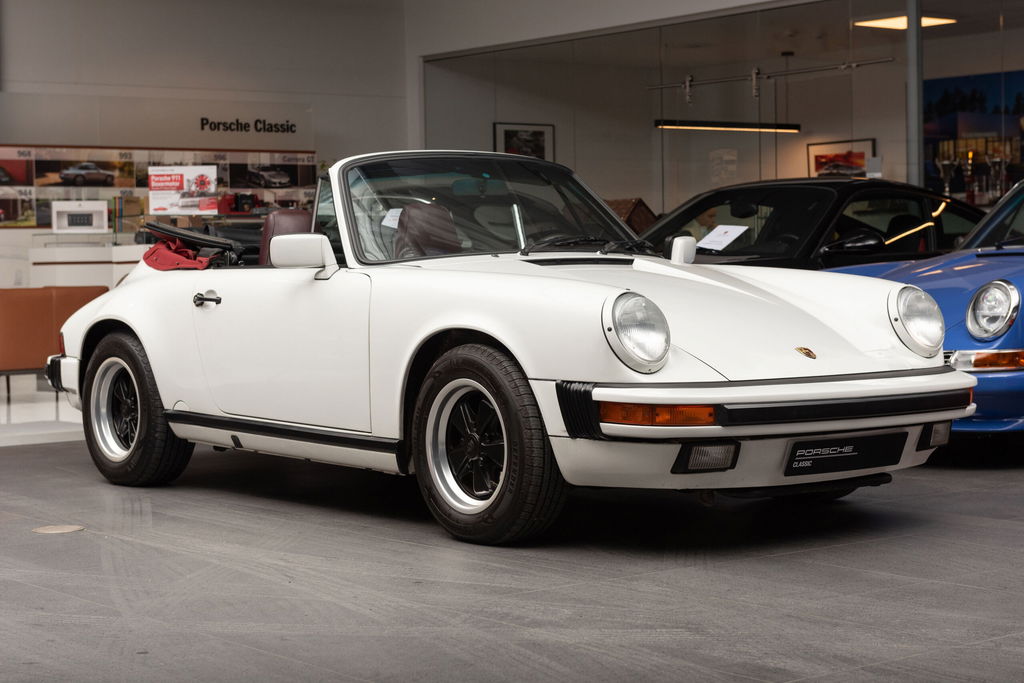 Porsche 911 Carrera 3.2