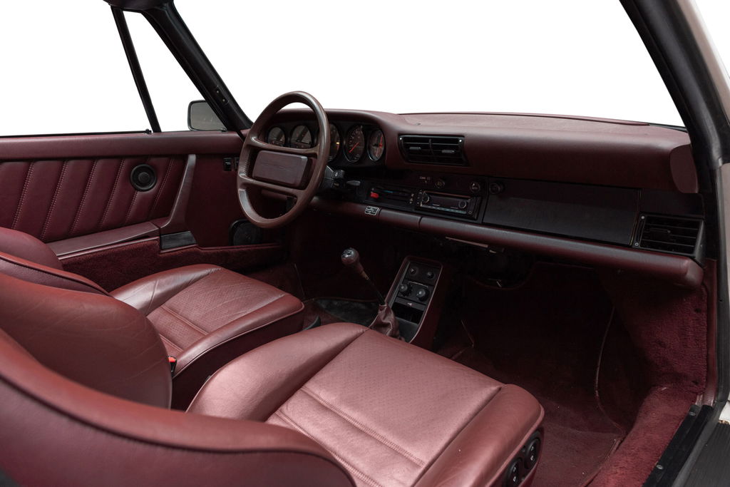 Porsche 911 Carrera 3.2