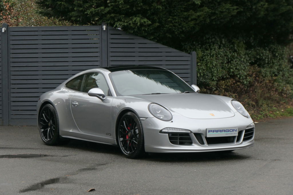 Porsche 991 Carrera GTS