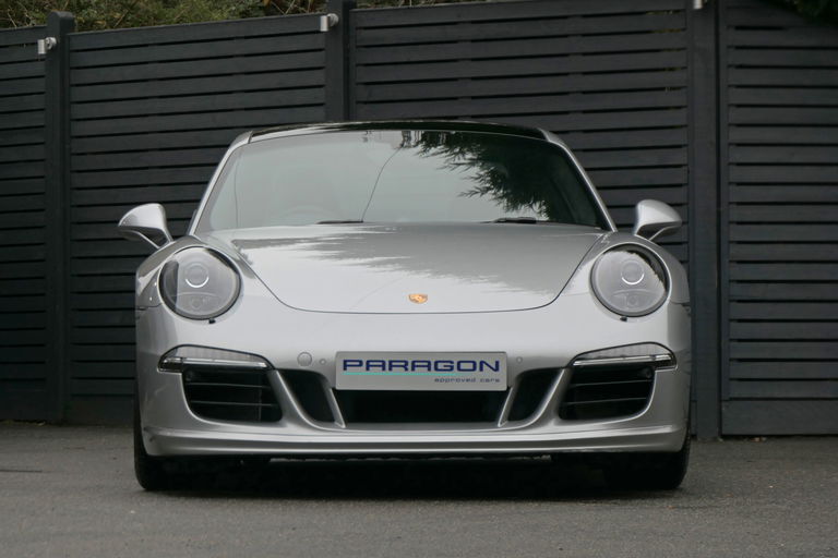 Porsche 991 Carrera GTS