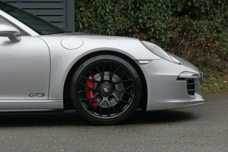 Porsche 991 Carrera GTS