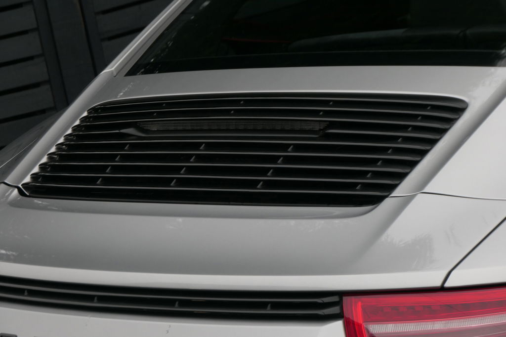 Porsche 991 Carrera GTS