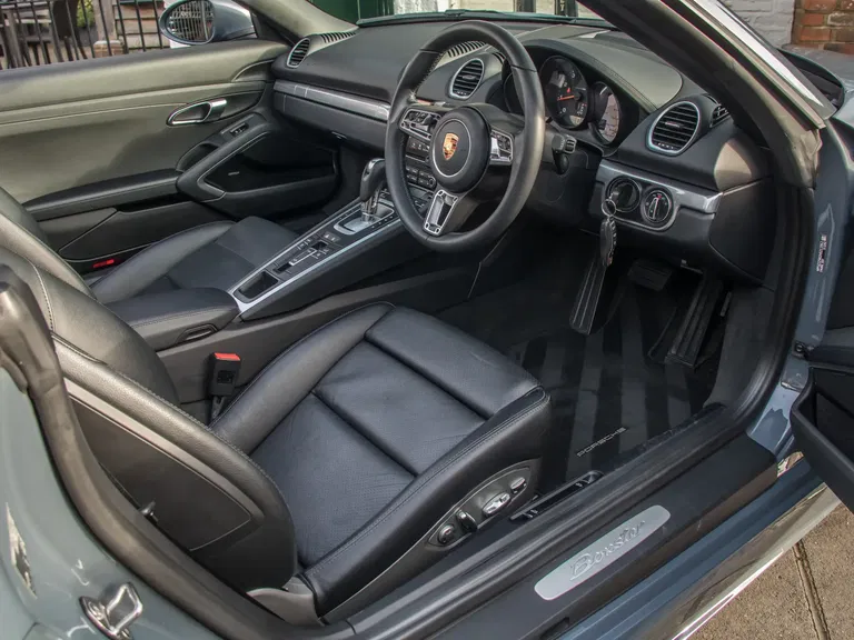 Porsche 718 Boxster