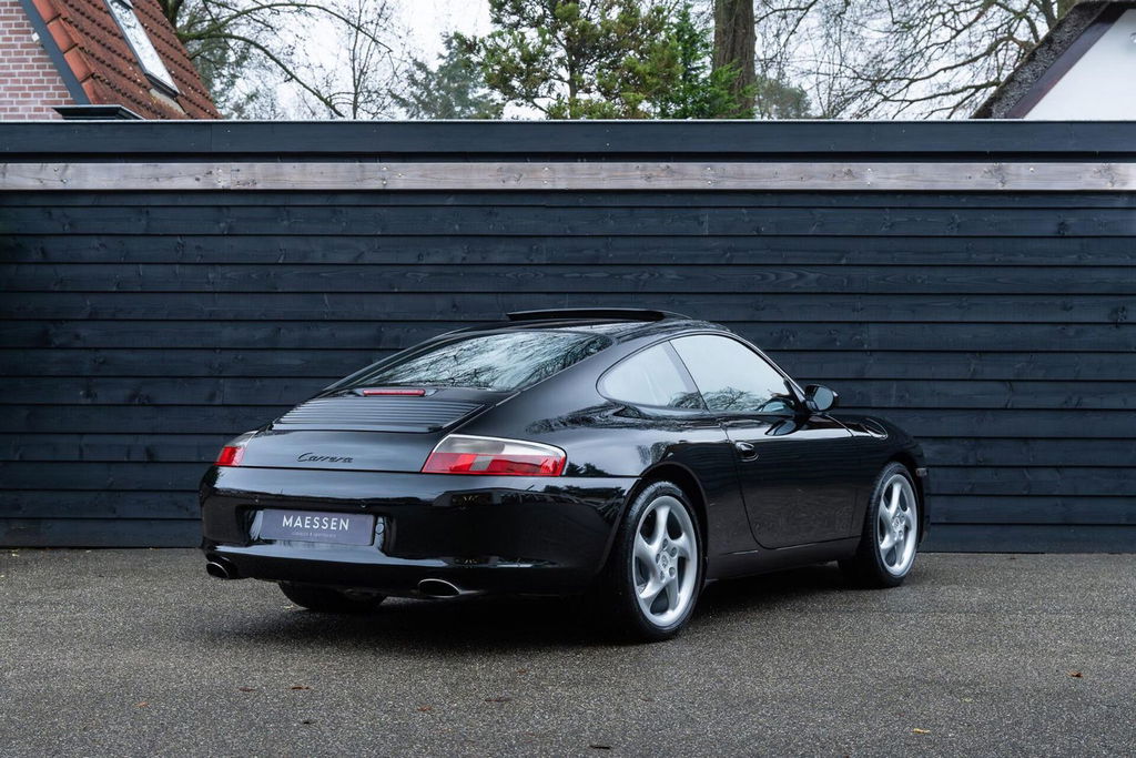 Porsche 996 Carrera