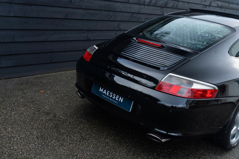 Porsche 996 Carrera