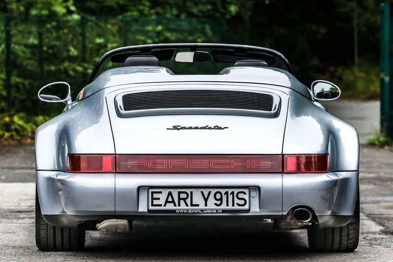 Porsche 964 Carrera 2 Speedster