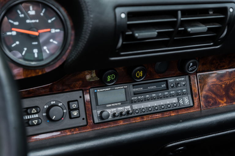 Porsche 964 Carrera 2 Speedster