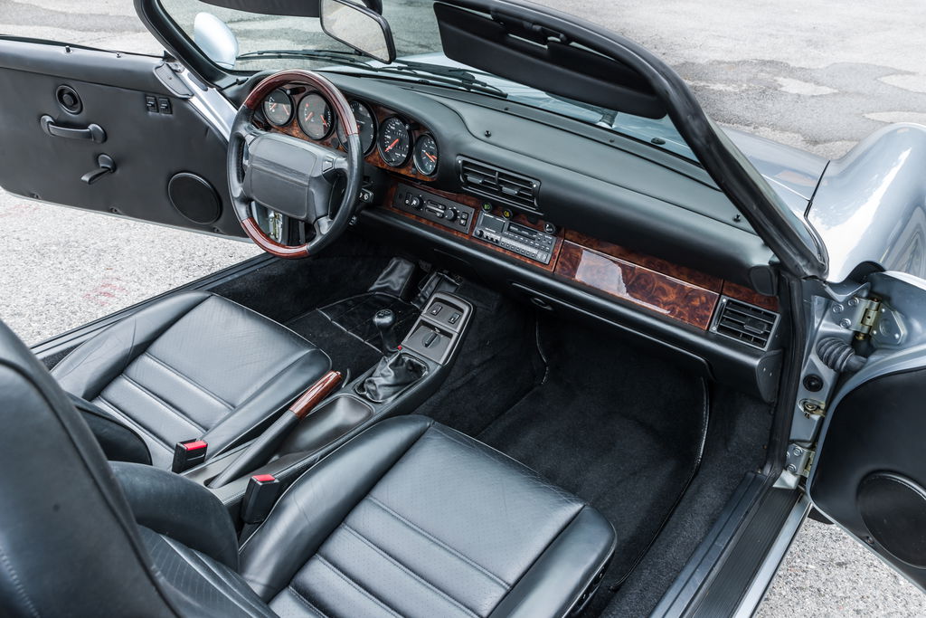 Porsche 964 Carrera 2 Speedster