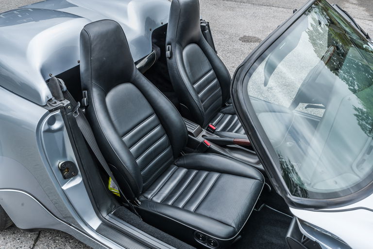 Porsche 964 Carrera 2 Speedster