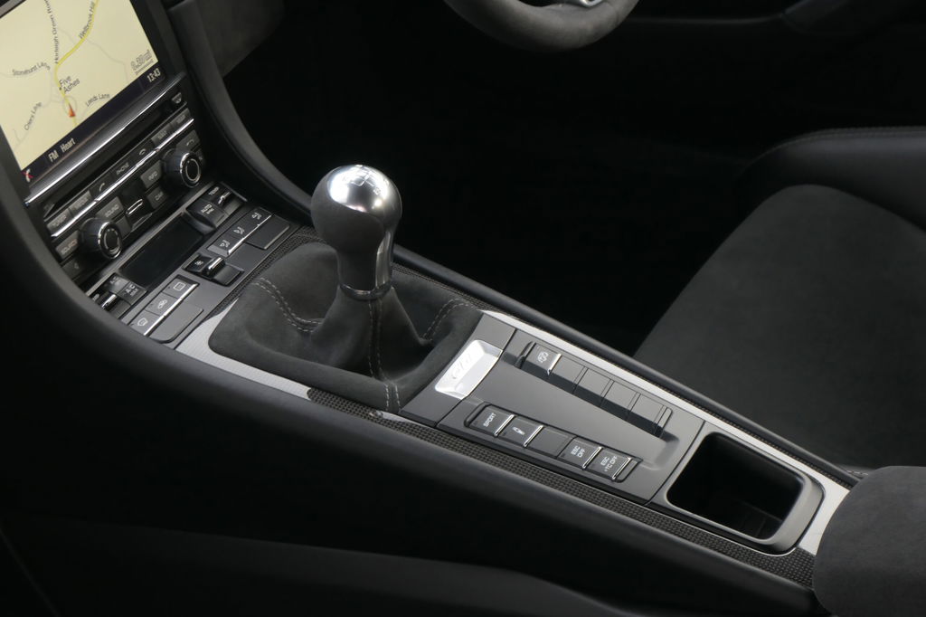 Porsche 981 Cayman GT4