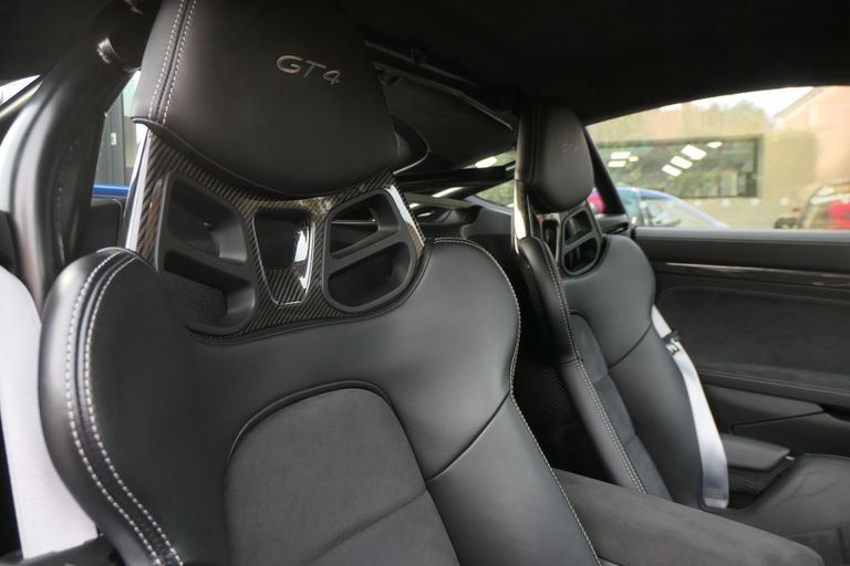 Porsche 981 Cayman GT4