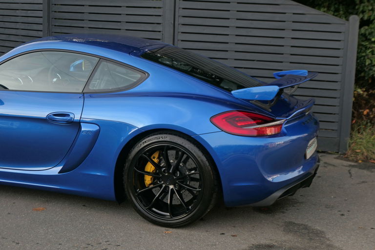 Porsche 981 Cayman GT4