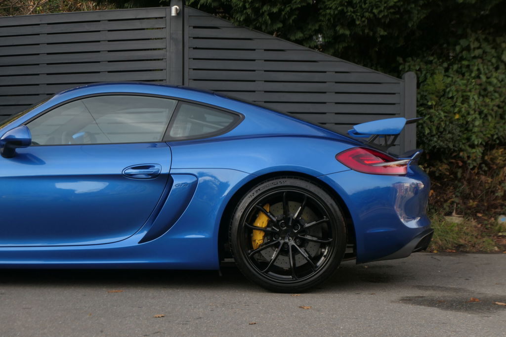 Porsche 981 Cayman GT4