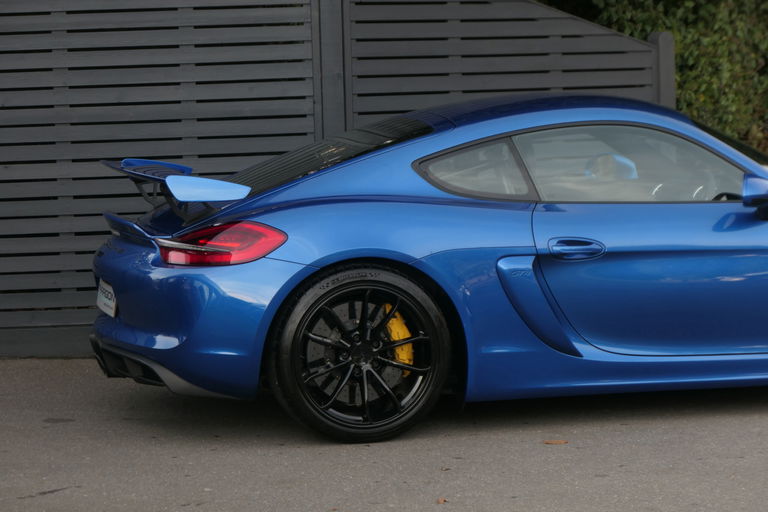 Porsche 981 Cayman GT4