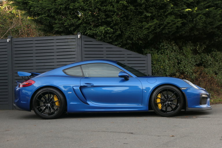 Porsche 981 Cayman GT4