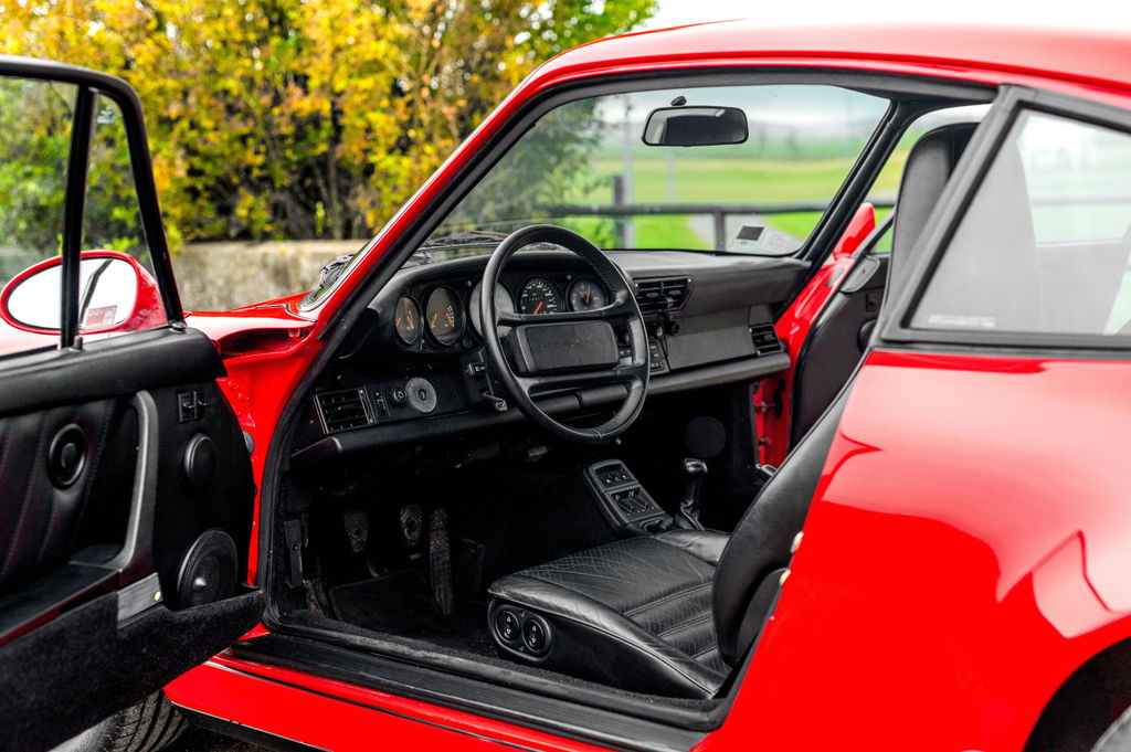 Porsche 964 Carrera 4