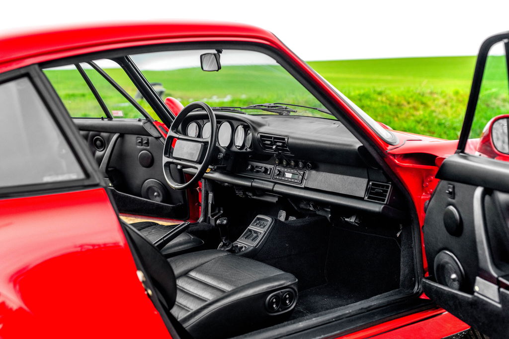 Porsche 964 Carrera 4