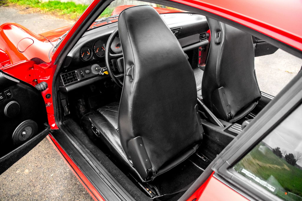 Porsche 964 Carrera 4