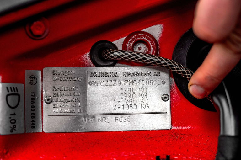 Porsche 964 Carrera 4